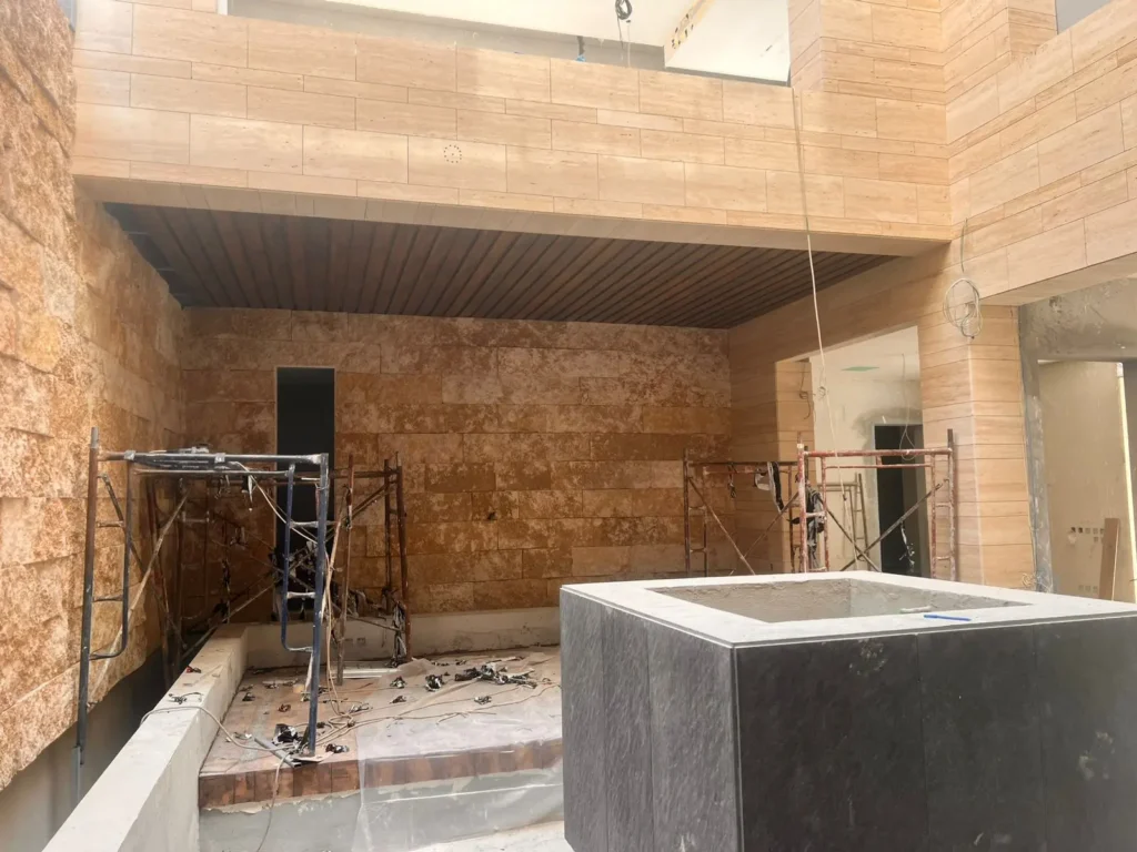 تركيب حجر وجه الجبل